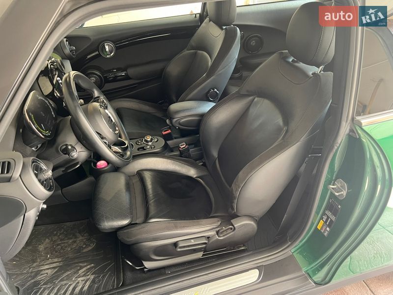 Хэтчбек MINI Cooper 2020 в Львове