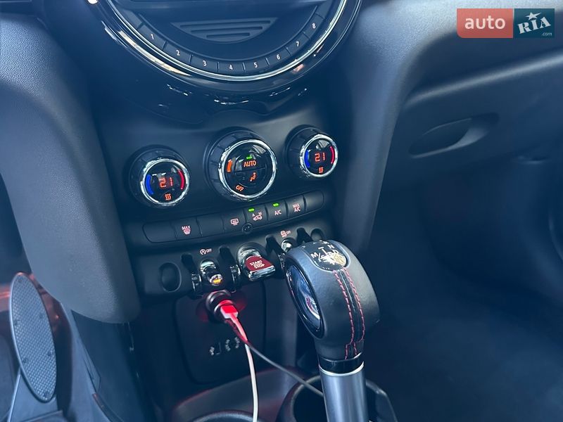 Хетчбек MINI Cooper 2014 в Києві