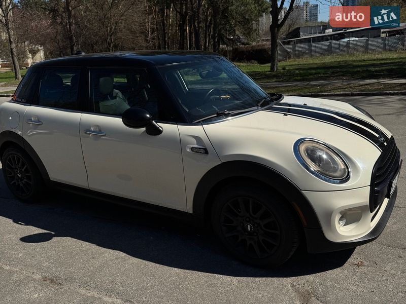 Хетчбек MINI Cooper 2014 в Києві фото 5 Хетчбек MINI Cooper 2014 в Києві