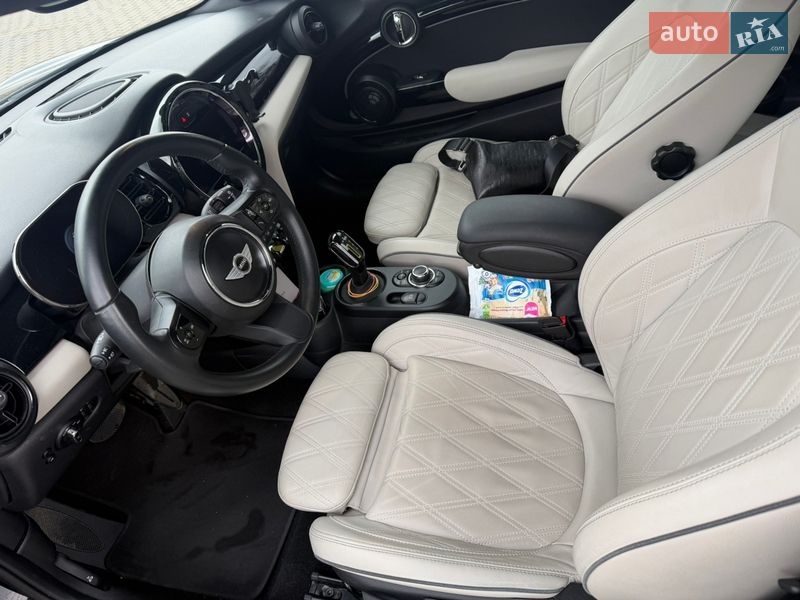 Хэтчбек MINI Cooper 2023 в Ивано-Франковске