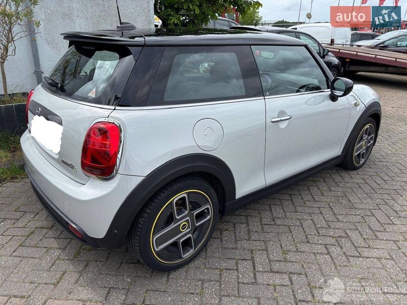 Хэтчбек MINI Cooper 2021 в Хмельницком