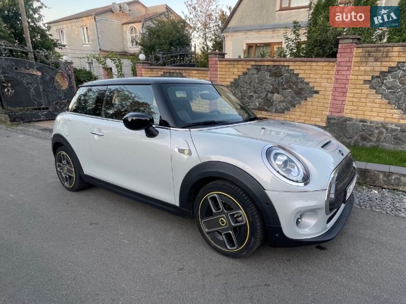 Хэтчбек MINI Cooper 2021 в Хмельницком