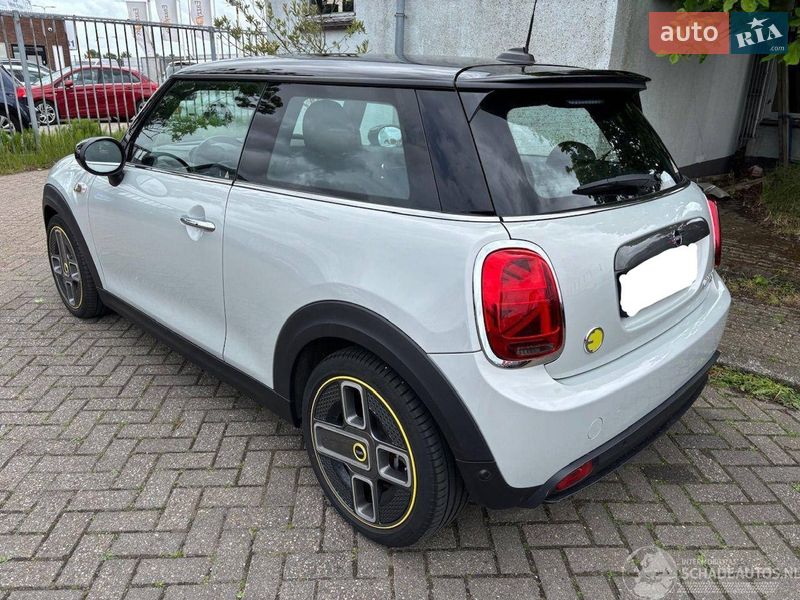 Хэтчбек MINI Cooper 2021 в Хмельницком