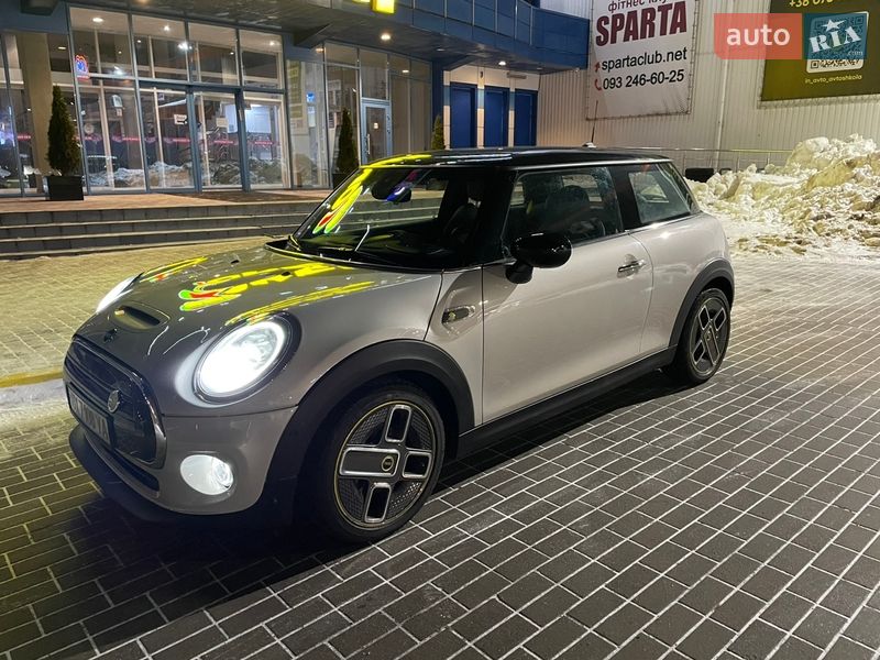 Хэтчбек MINI Cooper 2021 в Хмельницком