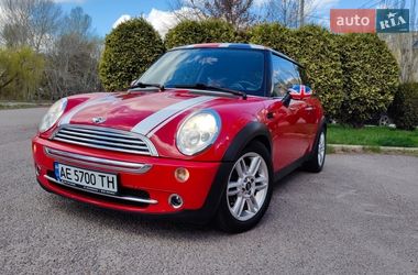 MINI Cooper  2003