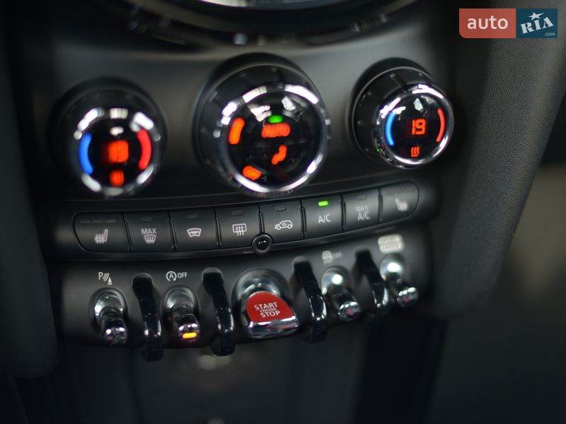 Хэтчбек MINI Cooper 2018 в Киеве