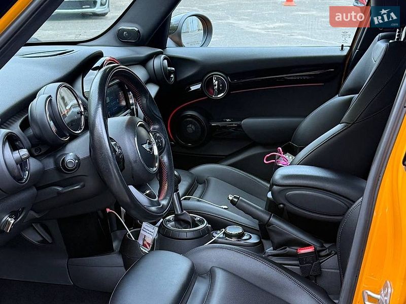 Хетчбек MINI Cooper 2015 в Києві фото 3 Хетчбек MINI Cooper 2015 в Києві