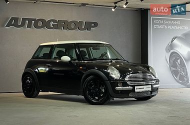 MINI Cooper  2003