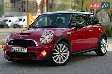 Хетчбек MINI Cooper 2010 в Дніпрі Хетчбек MINI Cooper 2010 в Дніпрі