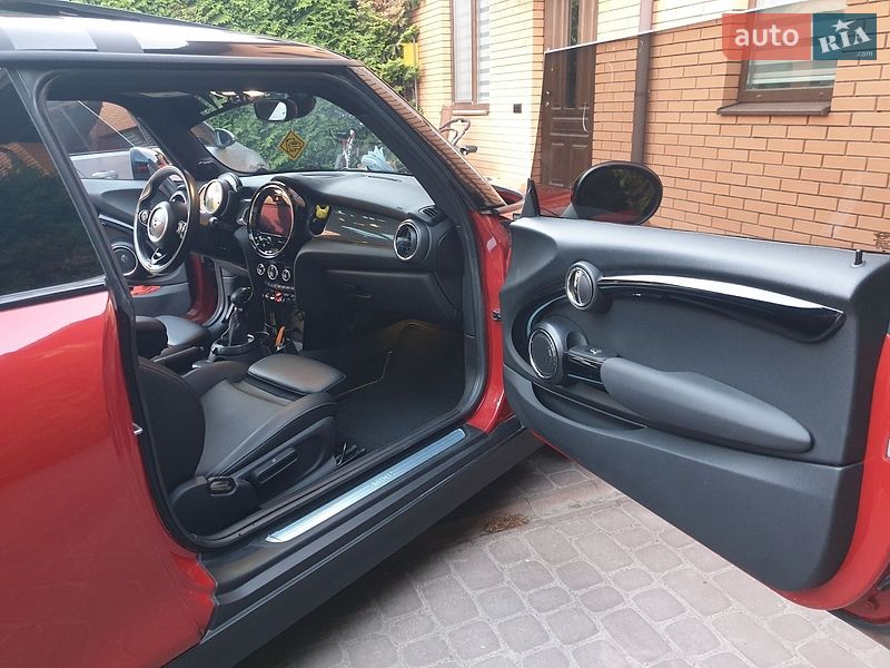 Хэтчбек MINI Cooper 2015 в Виннице