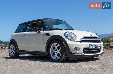 MINI Cooper  2011