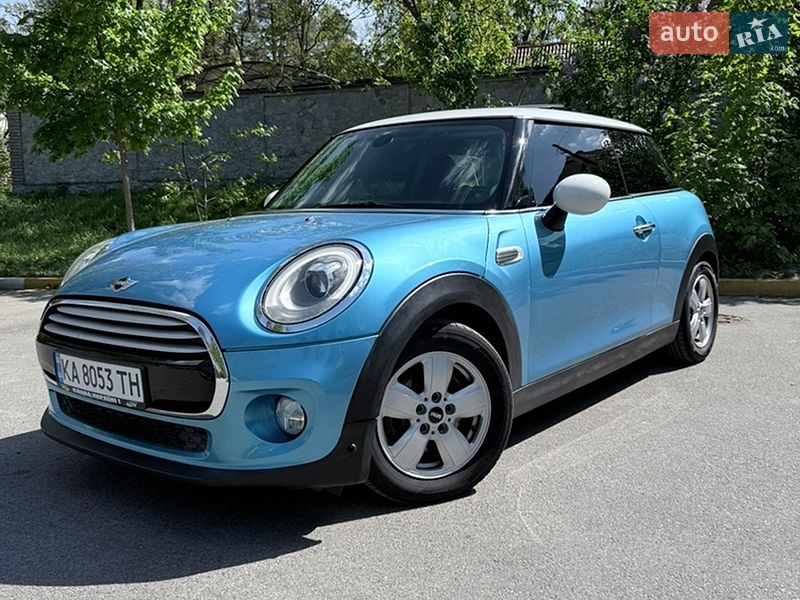 Хэтчбек MINI Cooper 2016 в Киеве