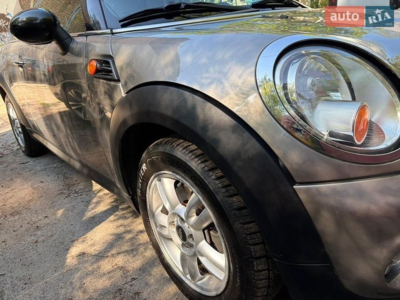 Хэтчбек MINI Cooper 2012 в Киеве