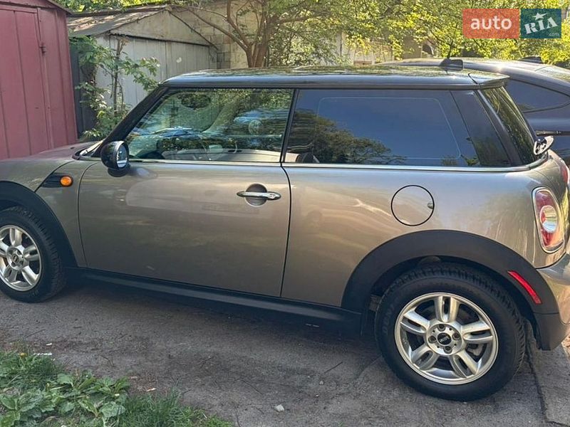 Хэтчбек MINI Cooper 2012 в Киеве