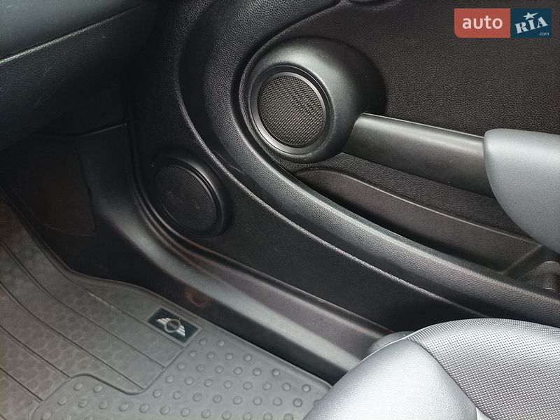 Хэтчбек MINI Cooper 2012 в Киеве