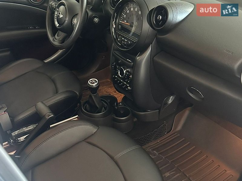 Хэтчбек MINI Cooper 2015 в Луцке