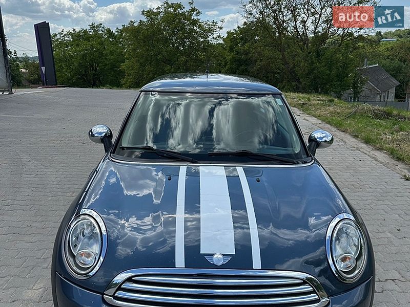 MINI Cooper 2011