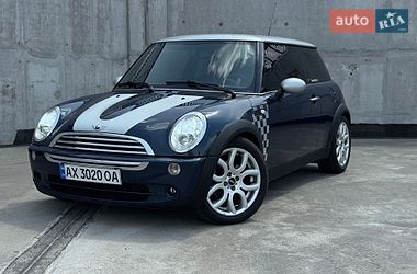 MINI Cooper  2006