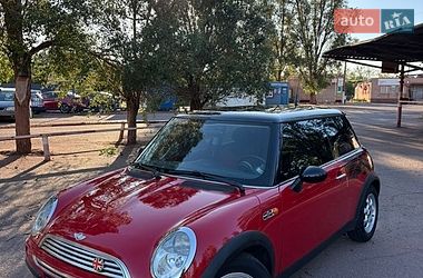MINI Cooper  2003