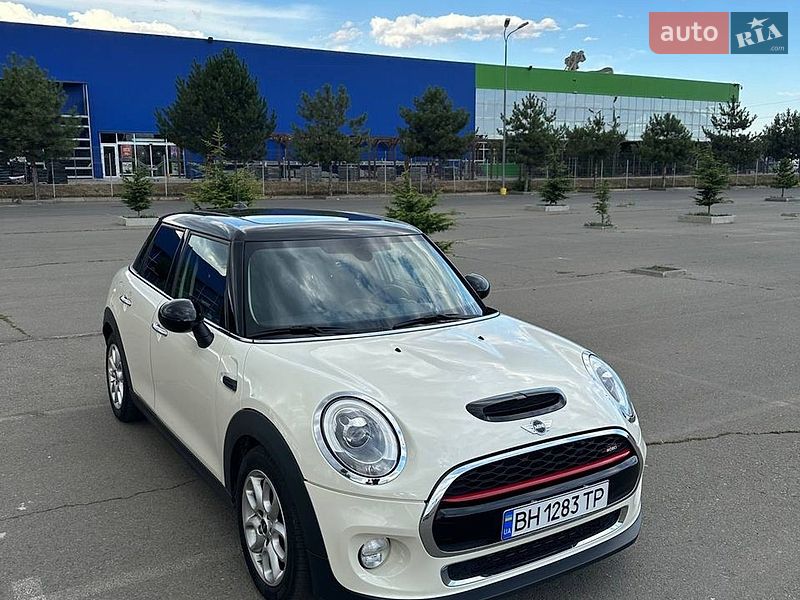 Хэтчбек MINI Cooper 2015 в Одессе