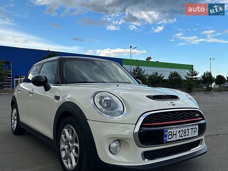 Хэтчбек MINI Cooper 2015 в Одессе