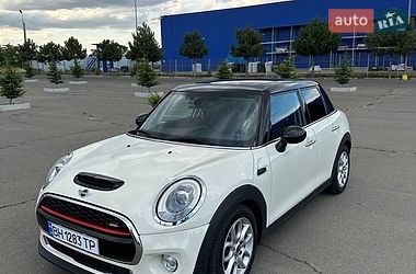 Хэтчбек MINI Cooper 2015 в Одессе