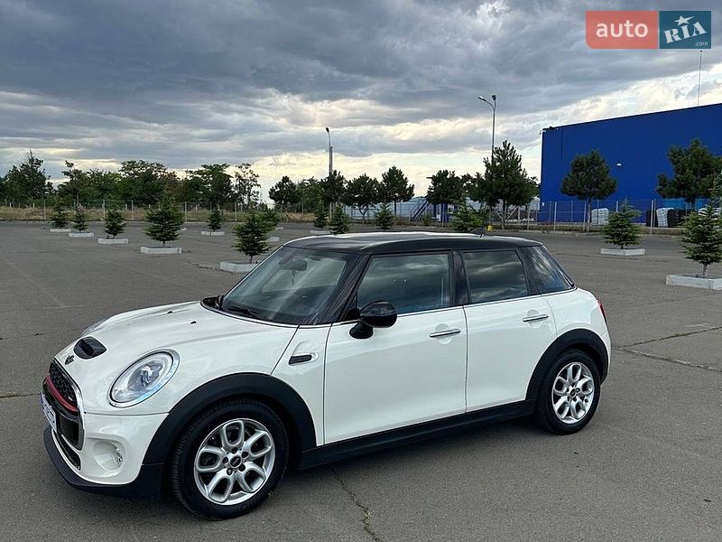 Хэтчбек MINI Cooper 2015 в Одессе