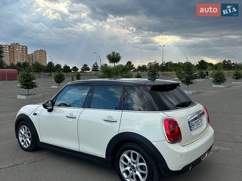Хэтчбек MINI Cooper 2015 в Одессе