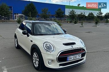 Хэтчбек MINI Cooper 2015 в Одессе
