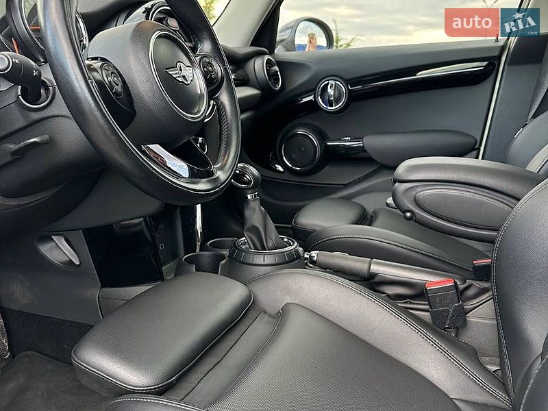 Хэтчбек MINI Cooper 2015 в Одессе