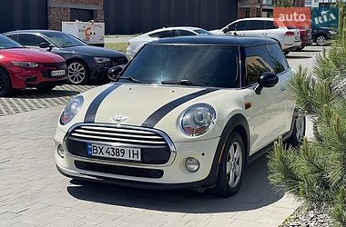 Хэтчбек MINI Cooper 2014 в Хмельницком