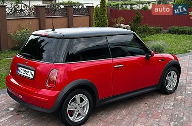 Хэтчбек MINI Cooper 2004 в Ужгороде