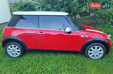 Хэтчбек MINI Cooper 2003 в Черновцах
