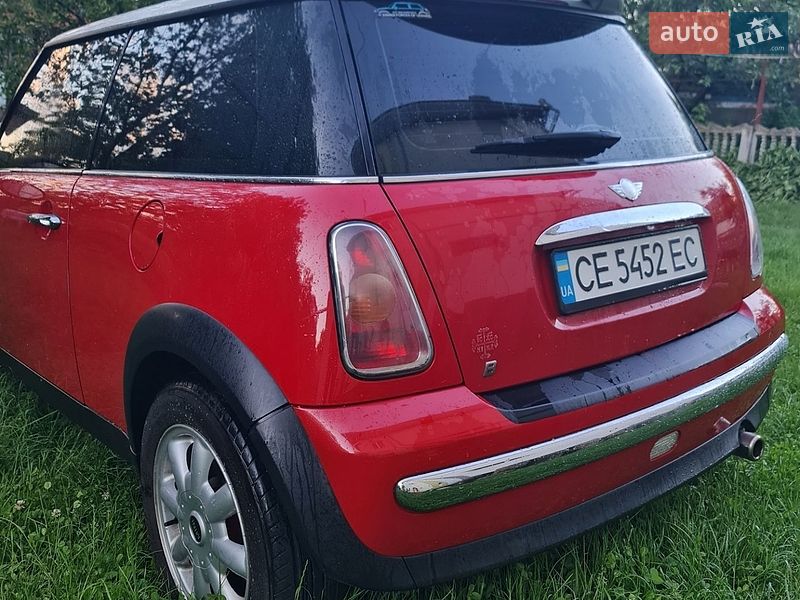 Хэтчбек MINI Cooper 2003 в Черновцах
