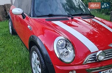 Хэтчбек MINI Cooper 2003 в Черновцах