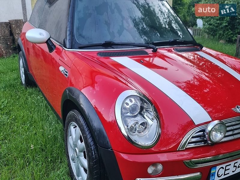 Хэтчбек MINI Cooper 2003 в Черновцах