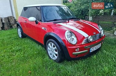 Хэтчбек MINI Cooper 2003 в Черновцах