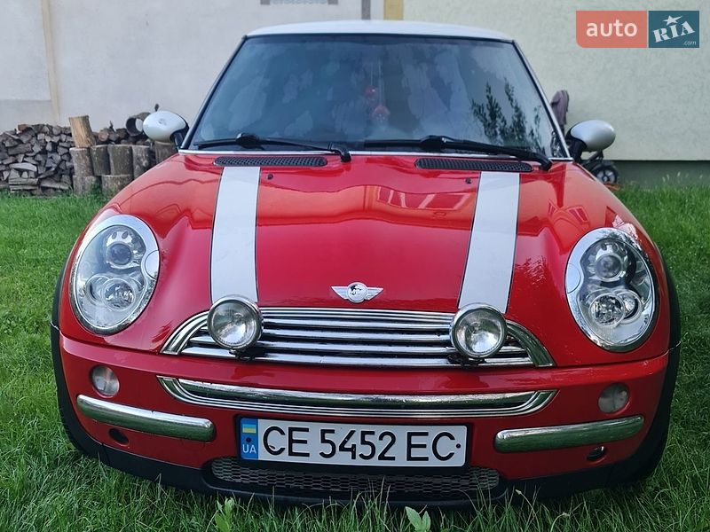 Хэтчбек MINI Cooper 2003 в Черновцах