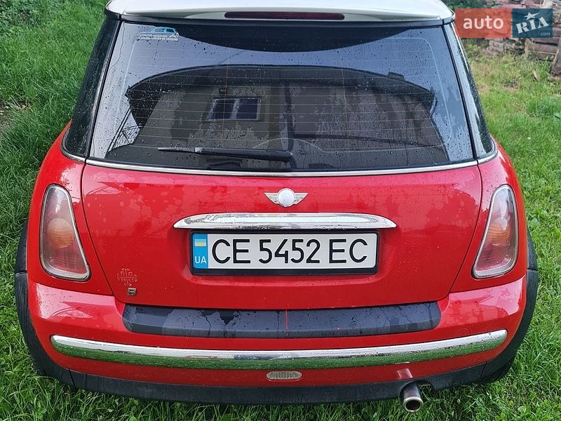 Хэтчбек MINI Cooper 2003 в Черновцах