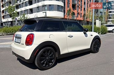 Хэтчбек MINI Cooper 2015 в Киеве