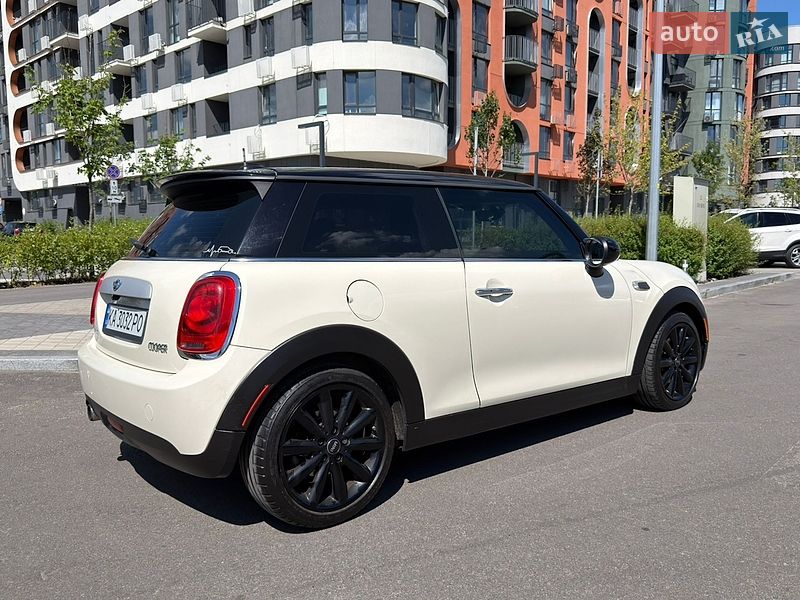 Хэтчбек MINI Cooper 2015 в Киеве