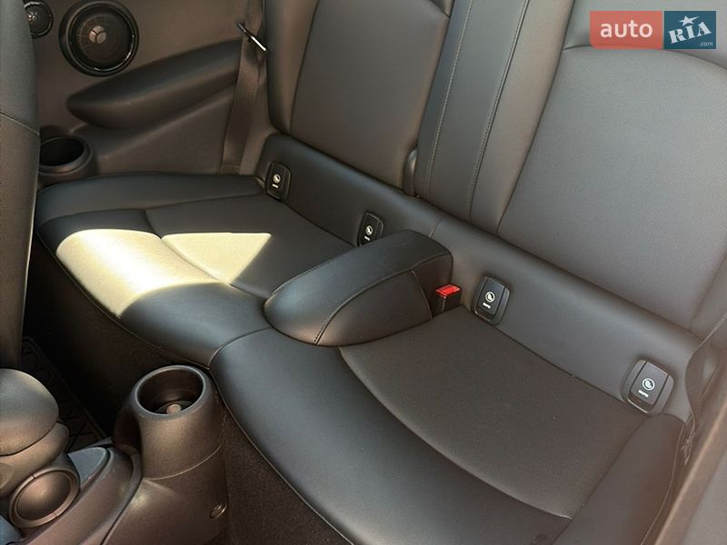 Хэтчбек MINI Cooper 2015 в Киеве