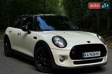 Хетчбек MINI Cooper 2015 в Києві