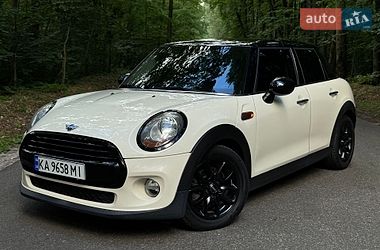 Хетчбек MINI Cooper 2015 в Києві