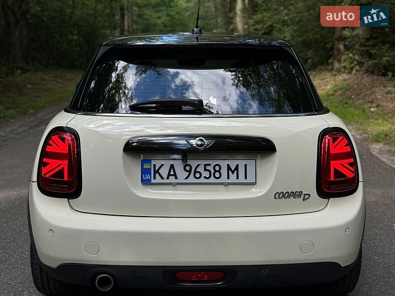 Хетчбек MINI Cooper 2015 в Києві