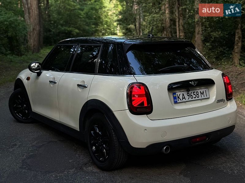 Хетчбек MINI Cooper 2015 в Києві
