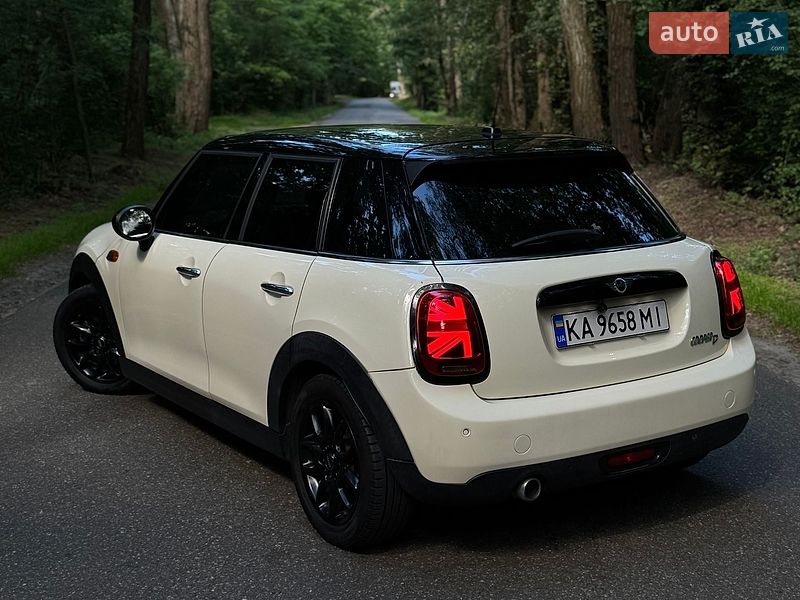 Хетчбек MINI Cooper 2015 в Києві