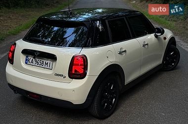 Хетчбек MINI Cooper 2015 в Києві