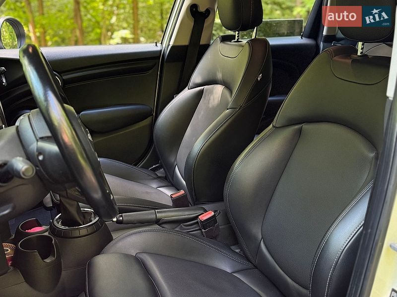 Хетчбек MINI Cooper 2015 в Києві