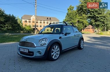 Хэтчбек MINI Cooper 2013 в Дрогобыче